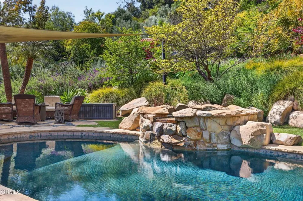 199 Fairview Road Ojai, CA 93023