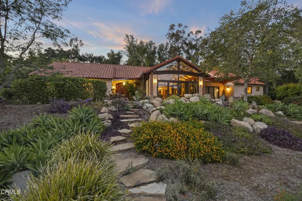 199 Fairview Road Ojai, CA 93023