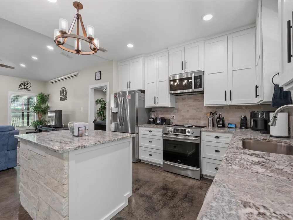 1386 Private Rd 1313 Centerville, TX 75833