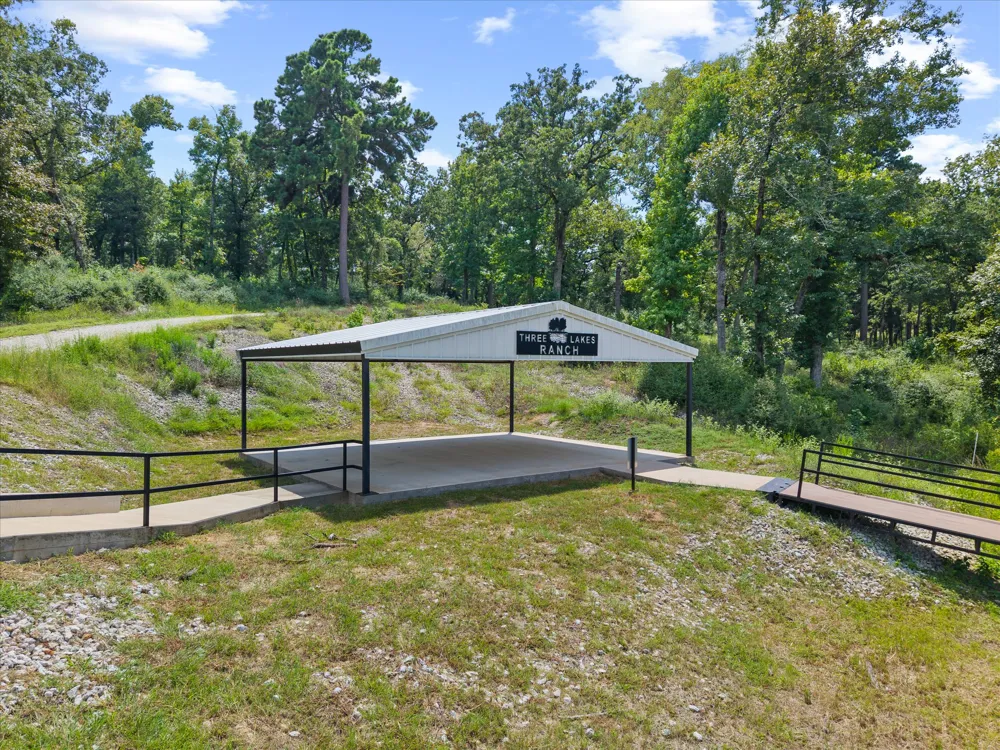 1386 Private Rd 1313 Centerville, TX 75833