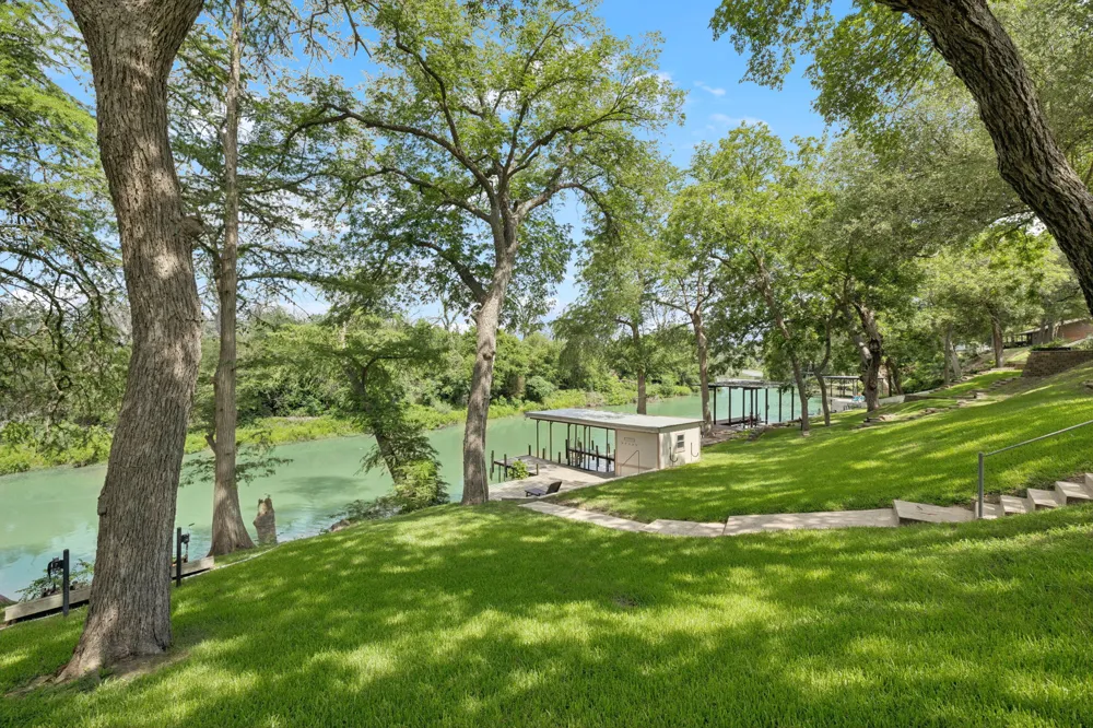180 Wampum Way Seguin, TX 78155