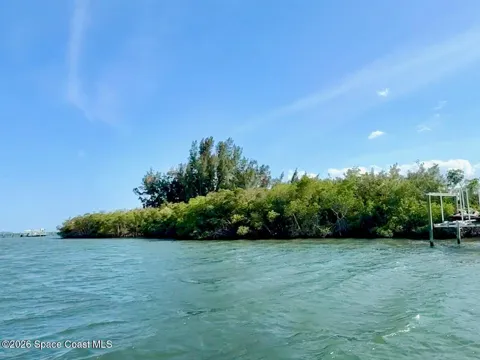 4 Grant Island