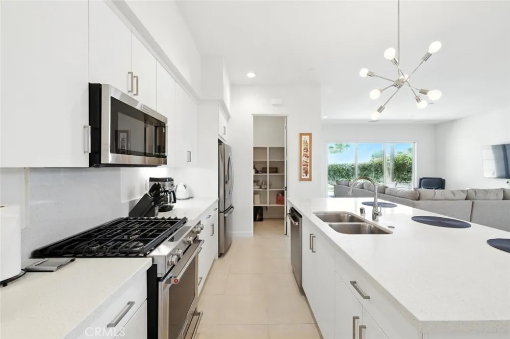 3345 Ambassador Drive Palm Springs, CA 92262