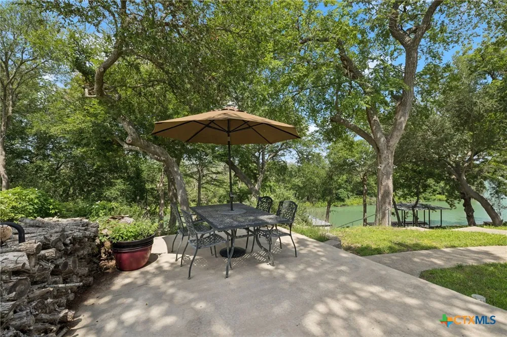 180 Wampum Way Seguin, TX 78155