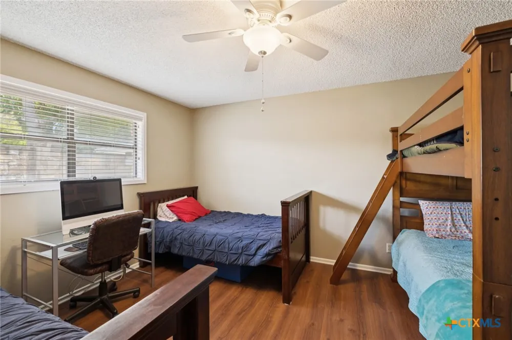180 Wampum Way Seguin, TX 78155