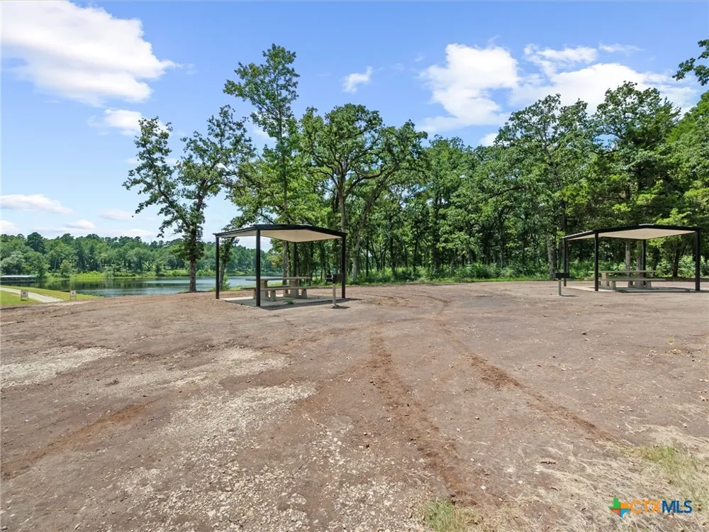 1386 Private Rd 1313 Centerville, TX 75833