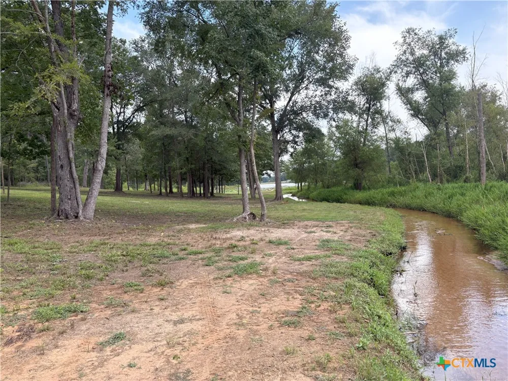 1386 Private Rd 1313 Centerville, TX 75833