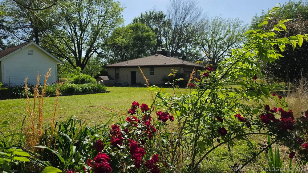 3055 Bixby Road Mounds, OK 74047