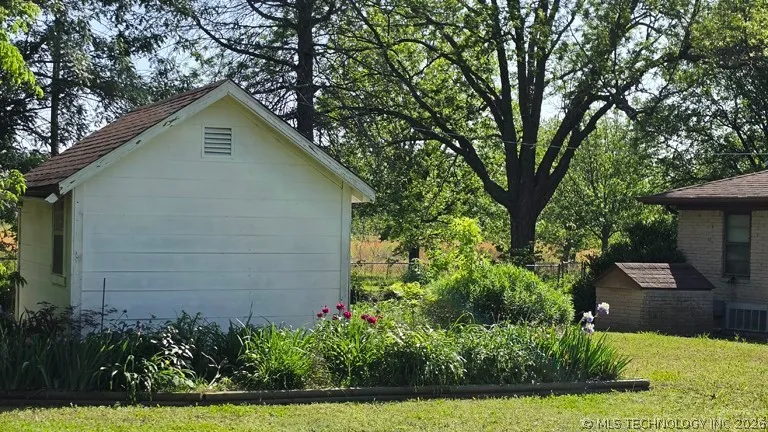 3055 Bixby Road Mounds, OK 74047