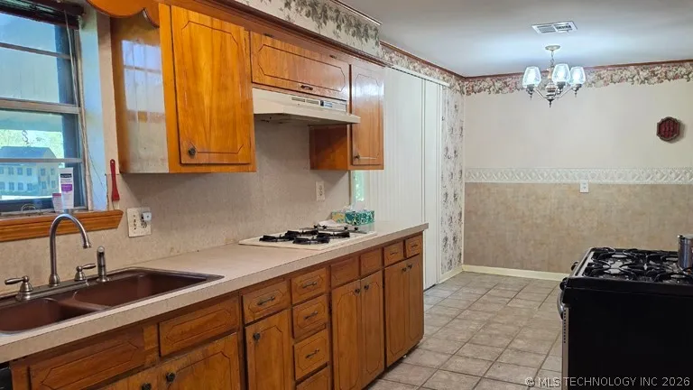 3055 Bixby Road Mounds, OK 74047