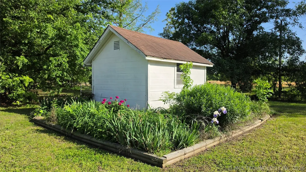 3055 Bixby Road Mounds, OK 74047
