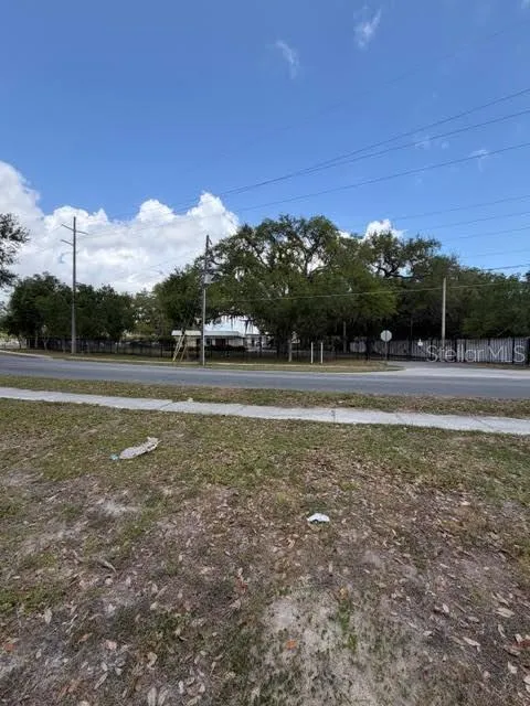 451 ROLLING ACRES ROAD Lady Lake, FL 32159