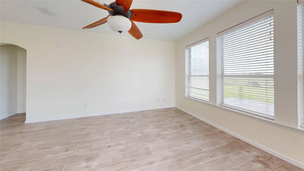 6080 County Road 939 Nevada, TX 75173