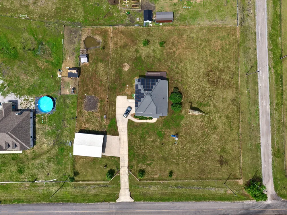 6080 County Road 939 Nevada, TX 75173