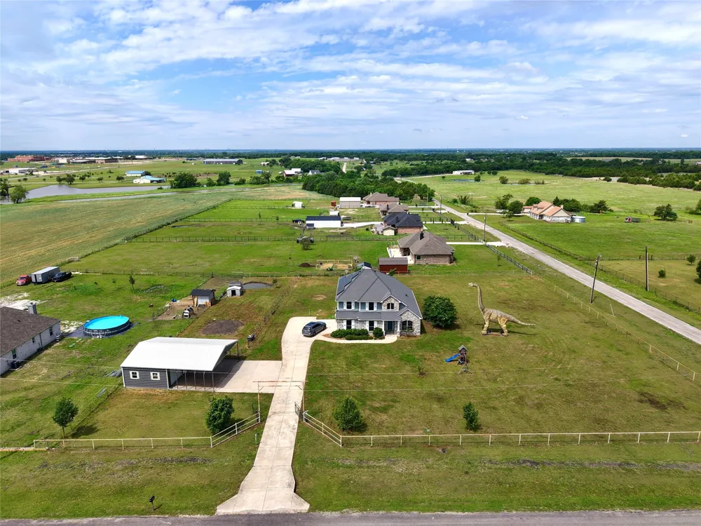 6080 County Road 939 Nevada, TX 75173