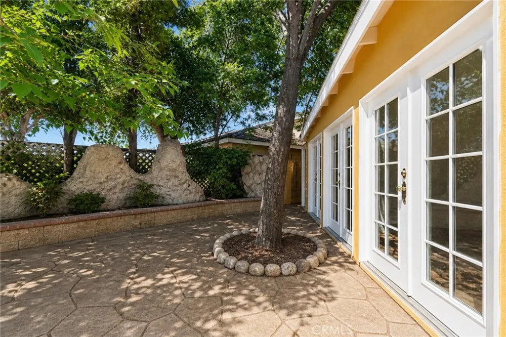 9588 Sparklett Street Temple City, CA 91780