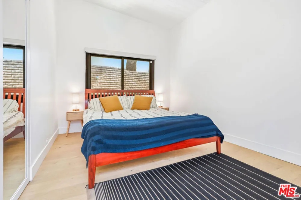 1341 Charmel Place Pacific Palisades, CA 90272