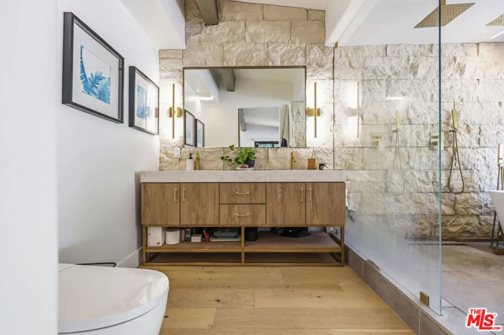 1341 Charmel Place Pacific Palisades, CA 90272
