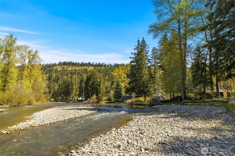 61 Heron Dr