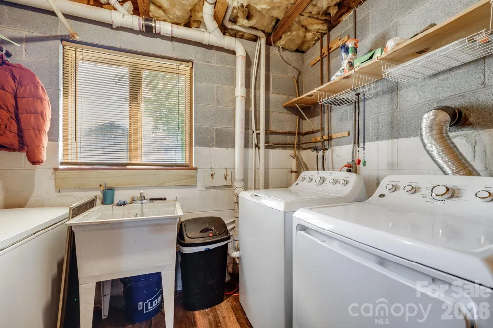 823 Fanning Bridge Road Fletcher, NC 28732