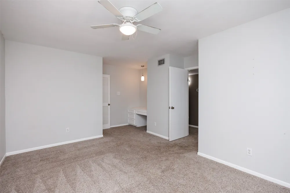 320 Long Pointe Drive Portland, TX 78374