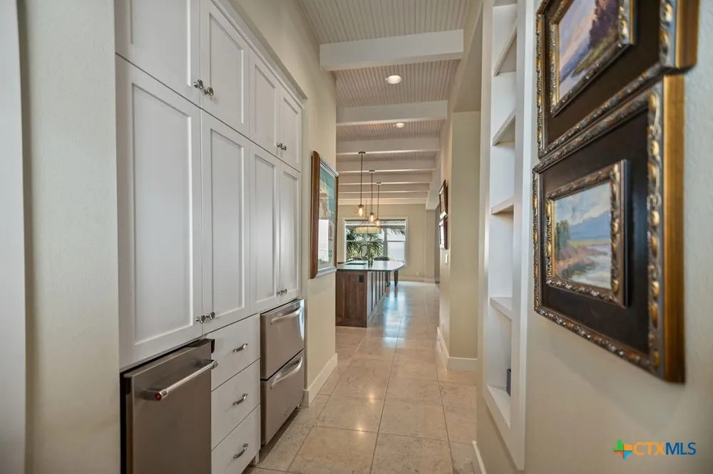 460 Bay Club Dr. Seadrift, TX 77983