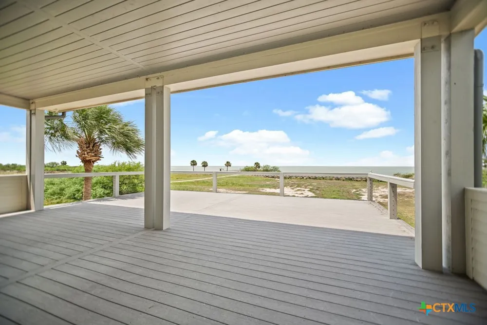 460 Bay Club Dr. Seadrift, TX 77983