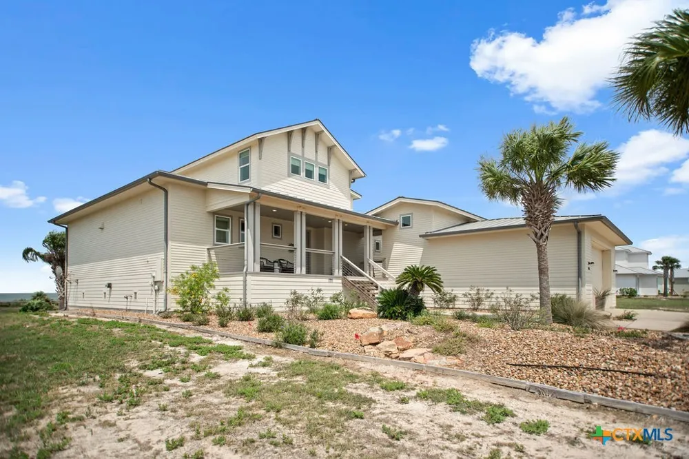 460 Bay Club Dr. Seadrift, TX 77983