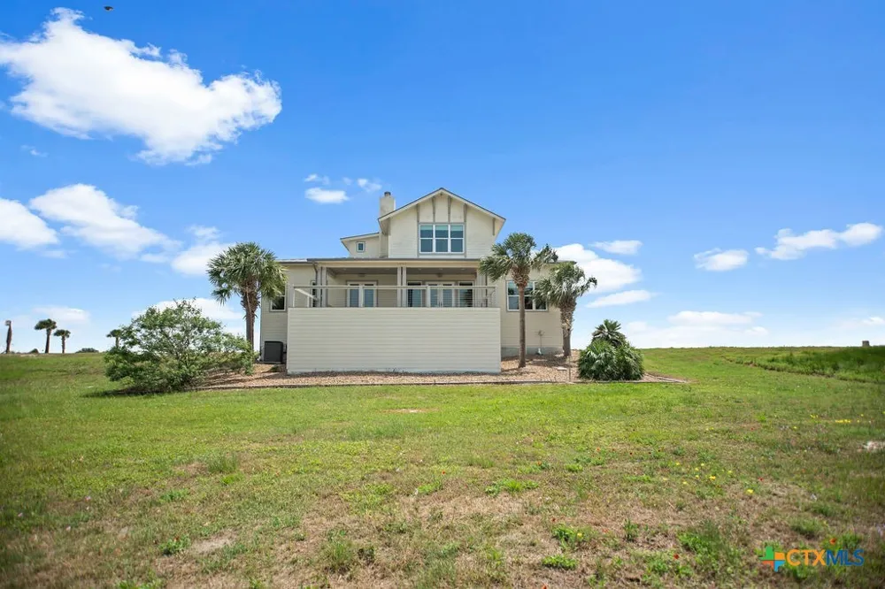 460 Bay Club Dr. Seadrift, TX 77983