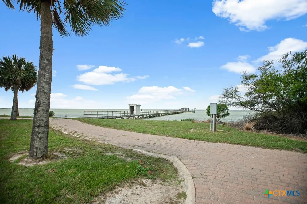 460 Bay Club Dr. Seadrift, TX 77983