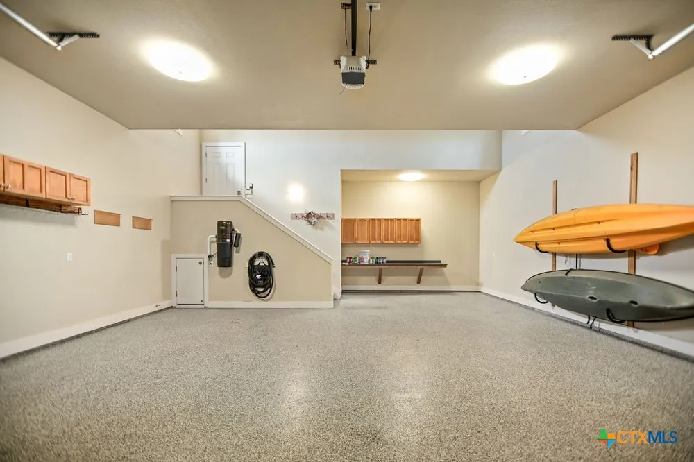 460 Bay Club Dr. Seadrift, TX 77983