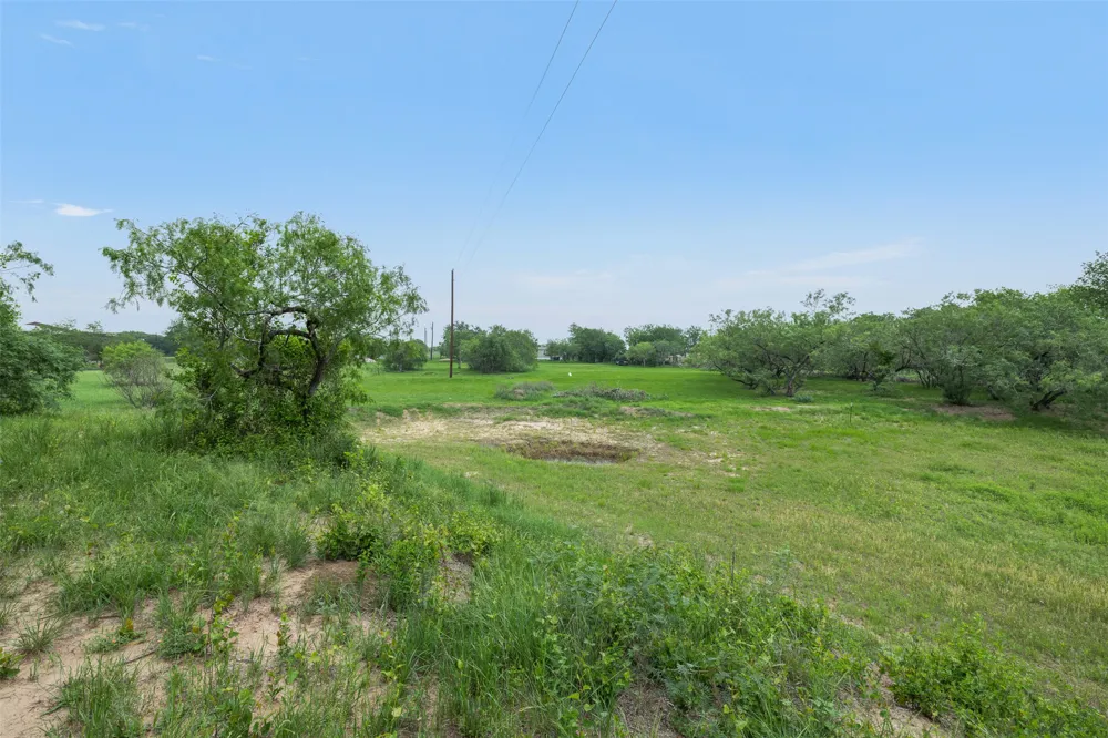 6497 Taylorsville Road Dale, TX 78616