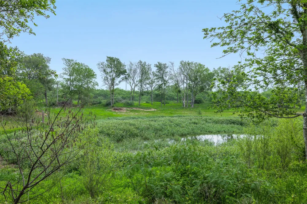 6497 Taylorsville Road Dale, TX 78616