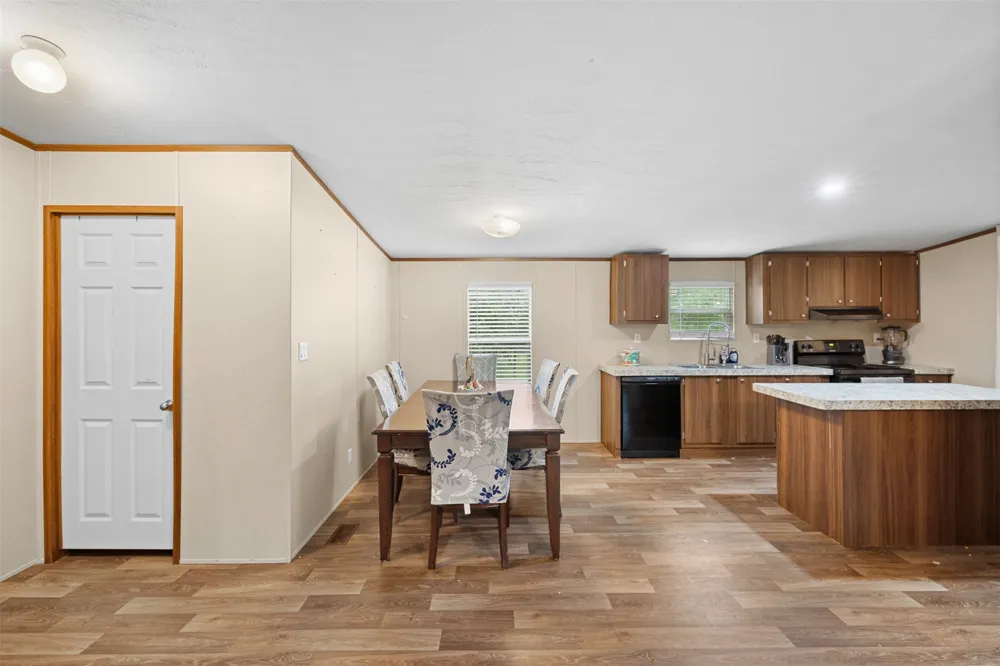 6497 Taylorsville Road Dale, TX 78616