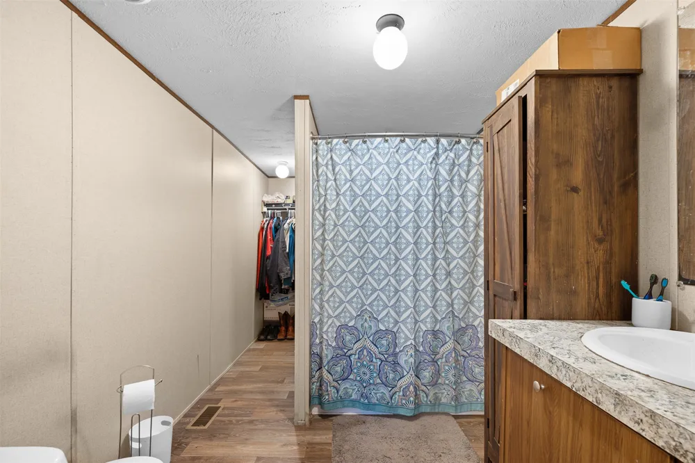 6497 Taylorsville Road Dale, TX 78616