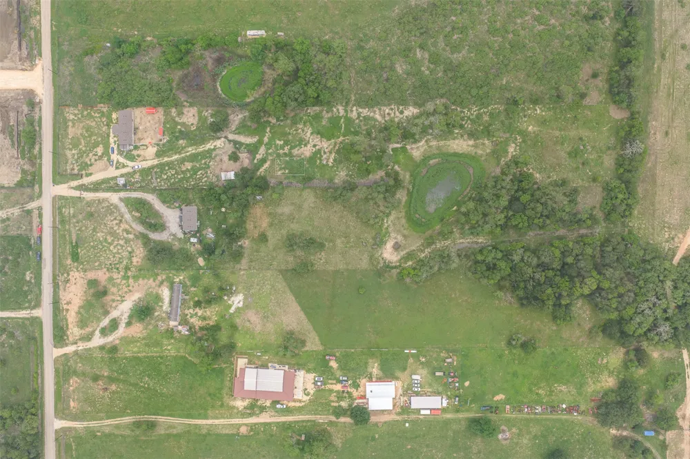 6497 Taylorsville Road Dale, TX 78616
