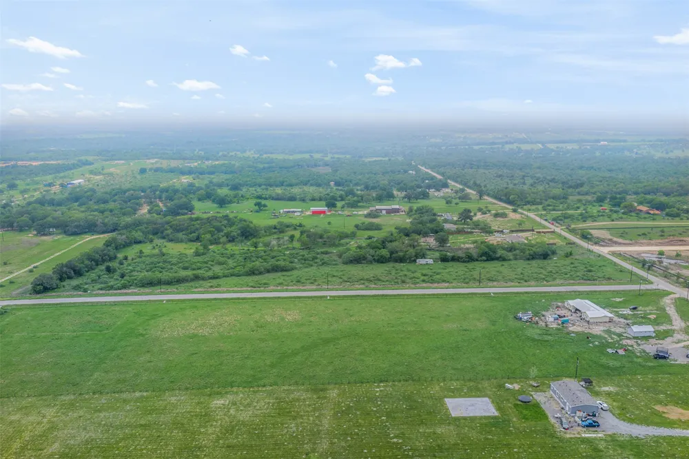 6497 Taylorsville Road Dale, TX 78616