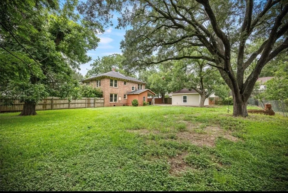 212 W Alabama Street Wharton, TX 77488
