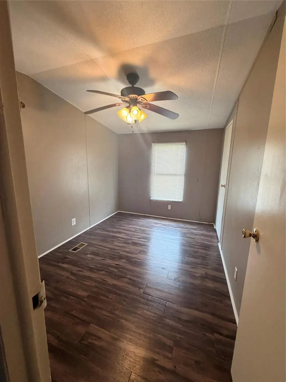 2021 Battlebell Road #40 Highlands, TX 77562