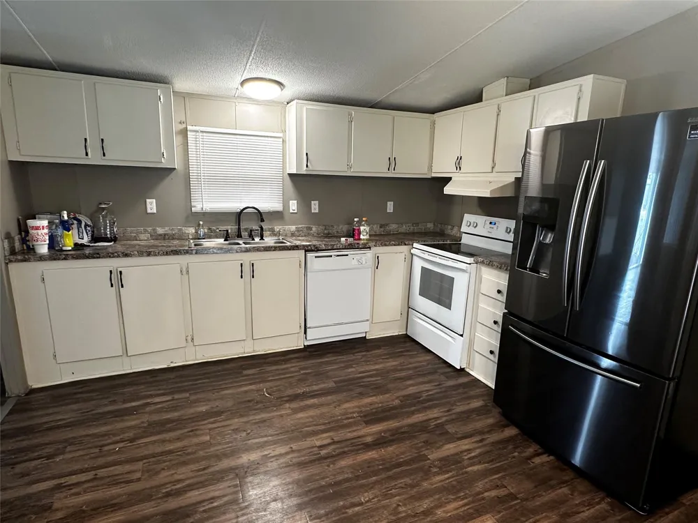 2021 Battlebell Road #40 Highlands, TX 77562