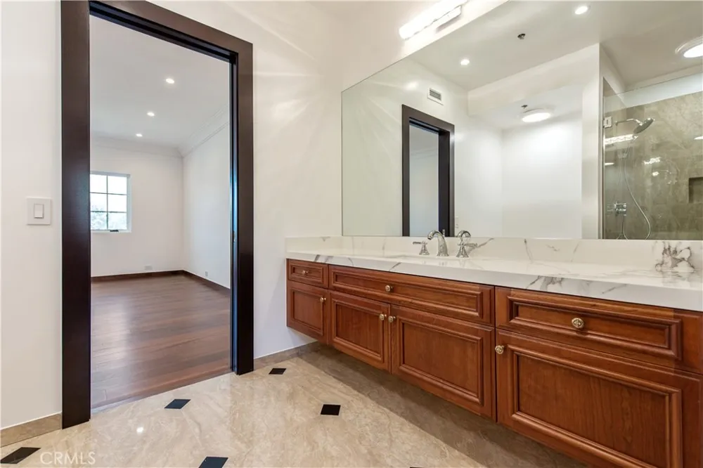 1578 Jade Street North Tustin, CA 92705