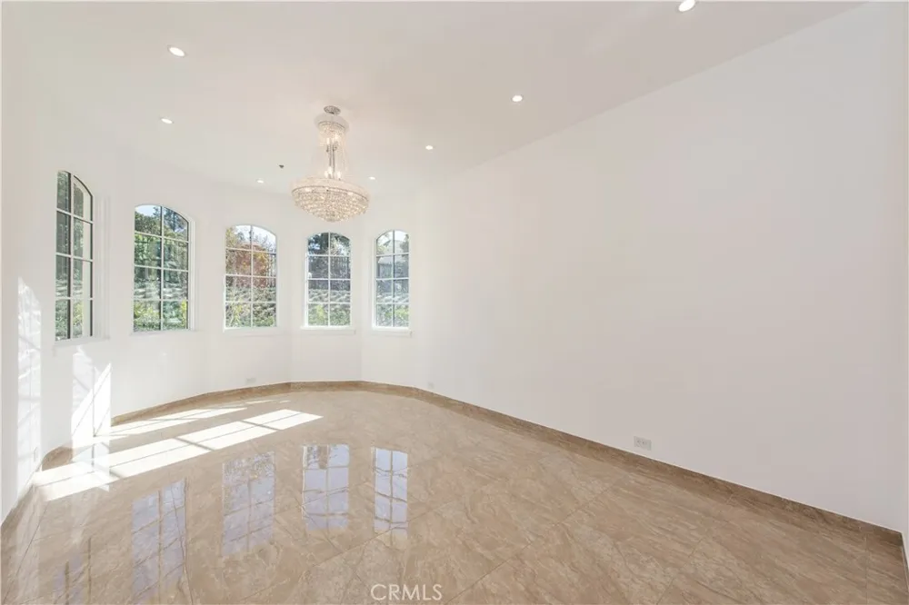 1578 Jade Street North Tustin, CA 92705