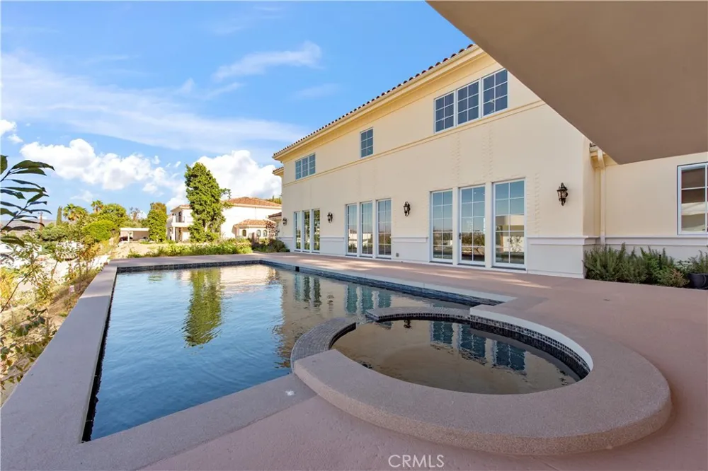 1578 Jade Street North Tustin, CA 92705