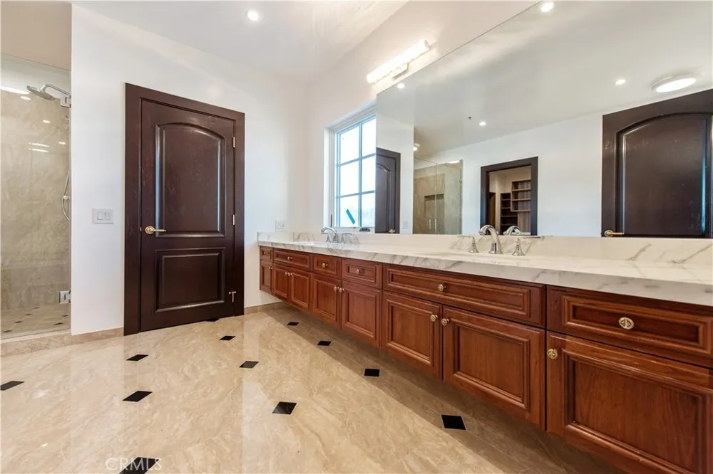 1578 Jade Street North Tustin, CA 92705