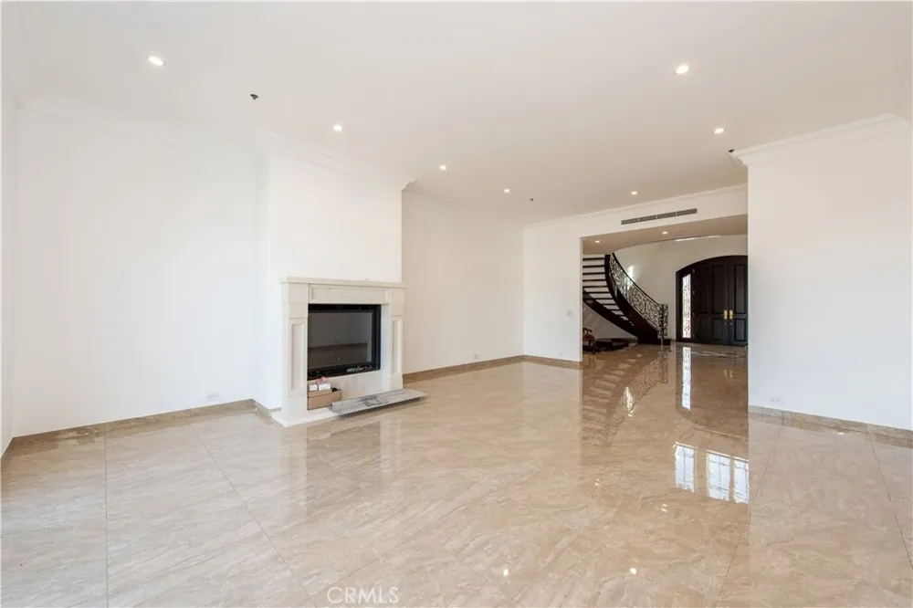1578 Jade Street North Tustin, CA 92705