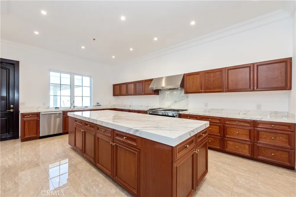 1578 Jade Street North Tustin, CA 92705