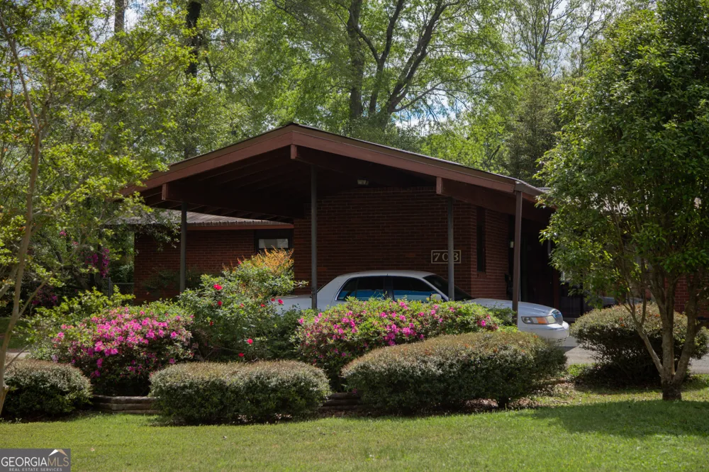703 Greenwood RD Thomaston, GA 30286