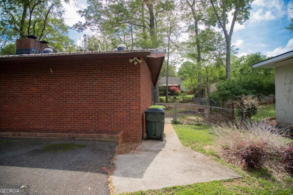 703 Greenwood RD Thomaston, GA 30286