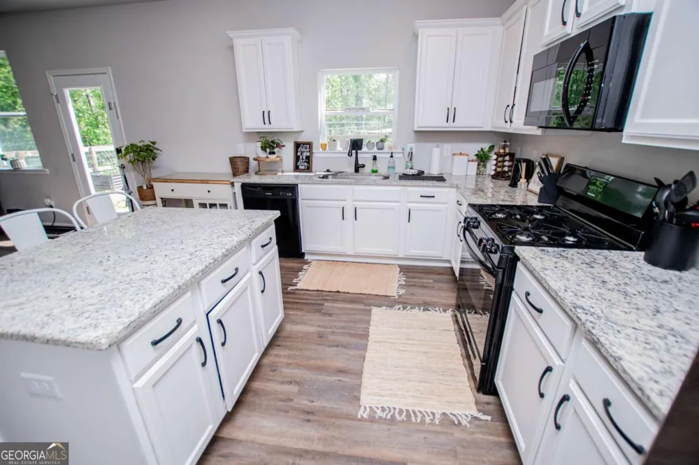 512 Silver Leaf PKWY Bremen, GA 30110