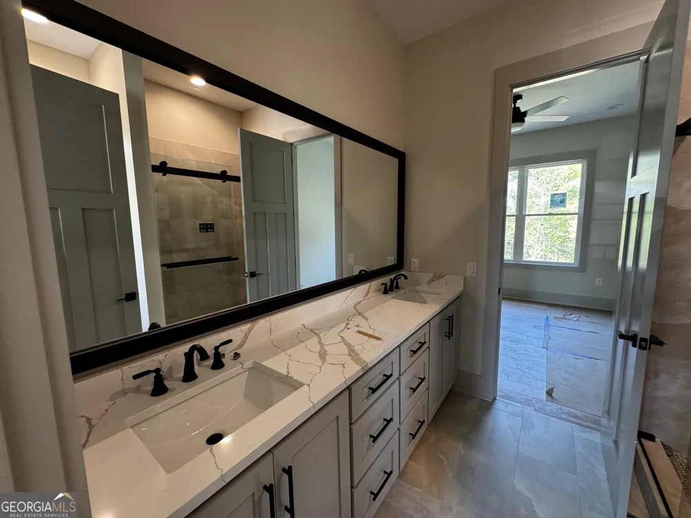 260 Edgewater TRL S Toccoa, GA 30577